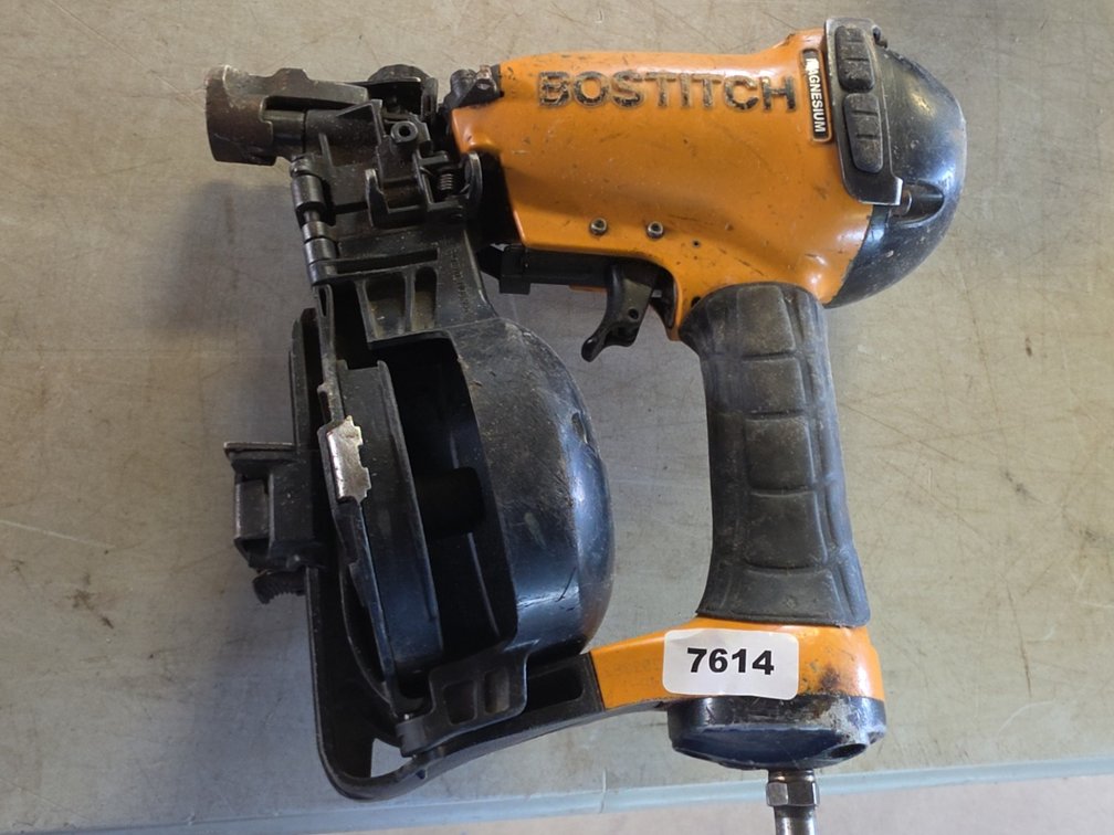 BOSTITCH COIL NAILER