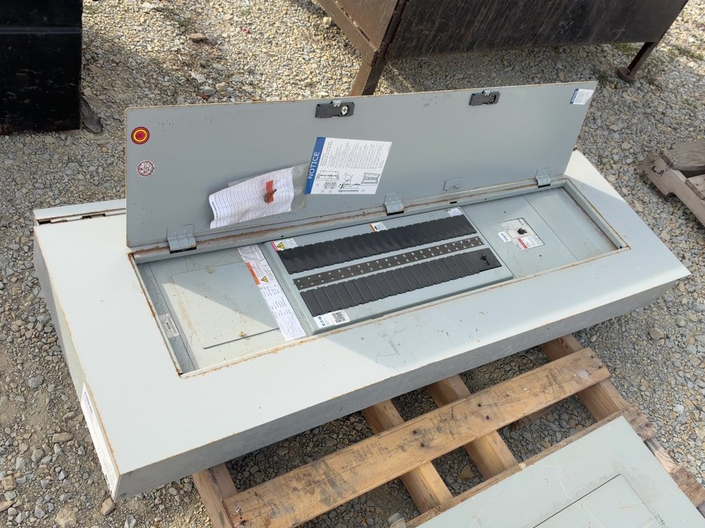 EATON FD35K 200 AMP SERVICE BOX