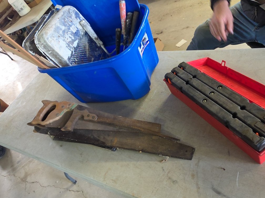 PAINTING, HAND SAWS, & TRIANGLE ROAD FLARES