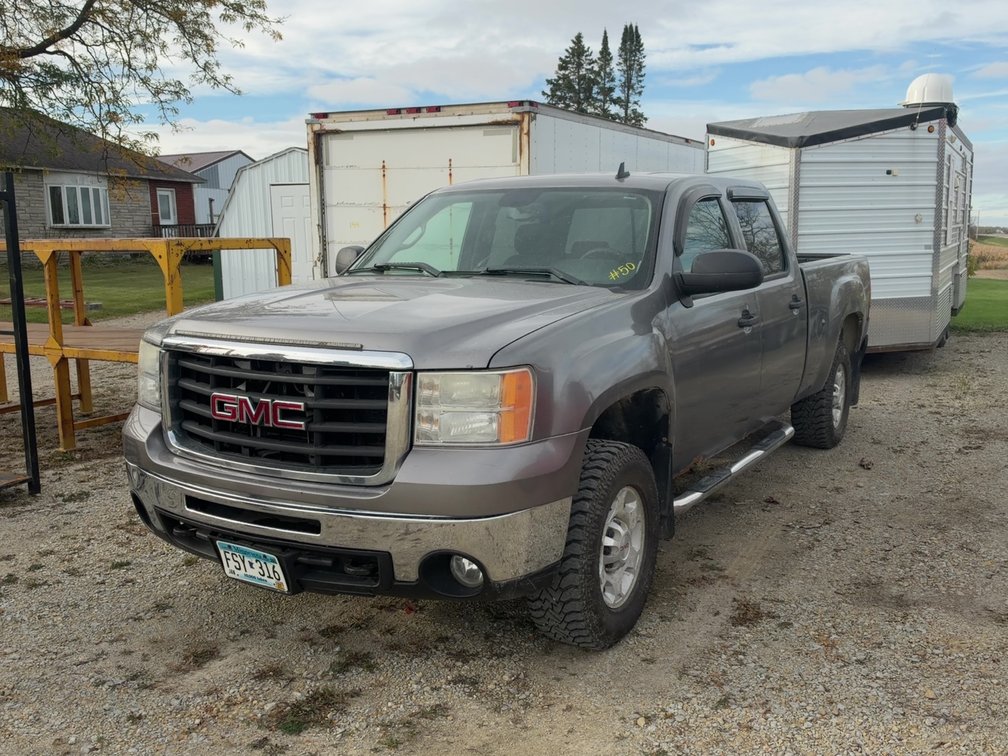 2008 GMC 2500 4X4 PICK-UP - HAS TITLE