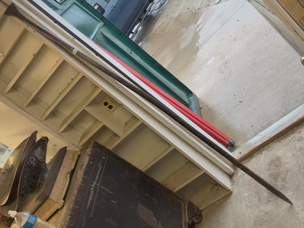7' HEAVY DUTY PRY BAR