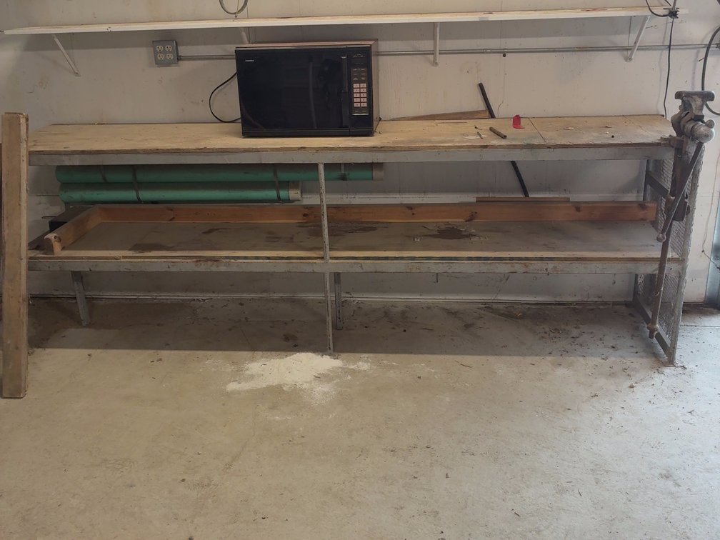 WORK BENCH W/ VISE & MICROWAVE