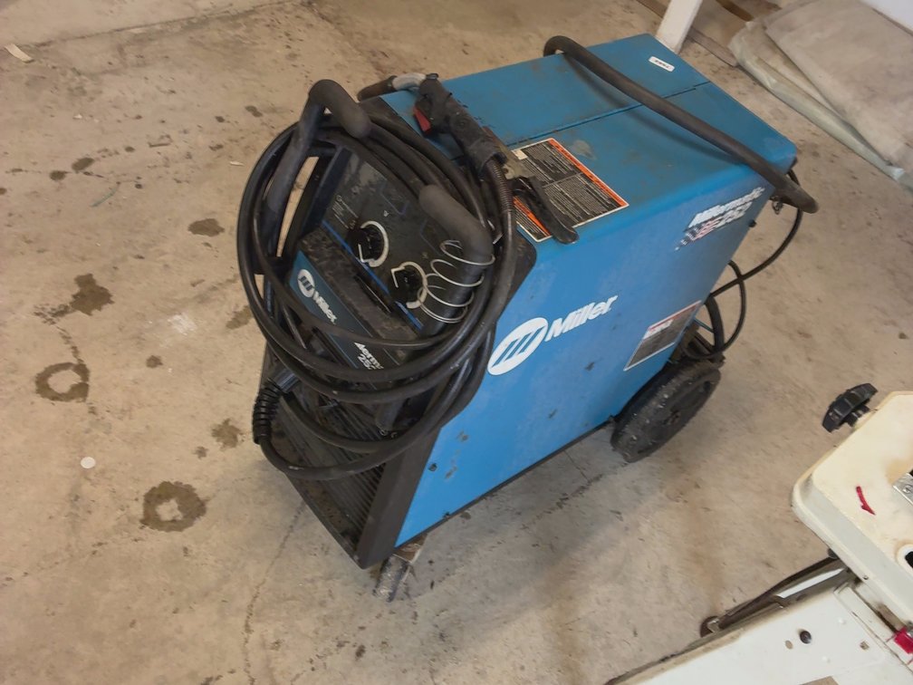 MILLER MILLERMATIC 252 WELDER, DIGITAL