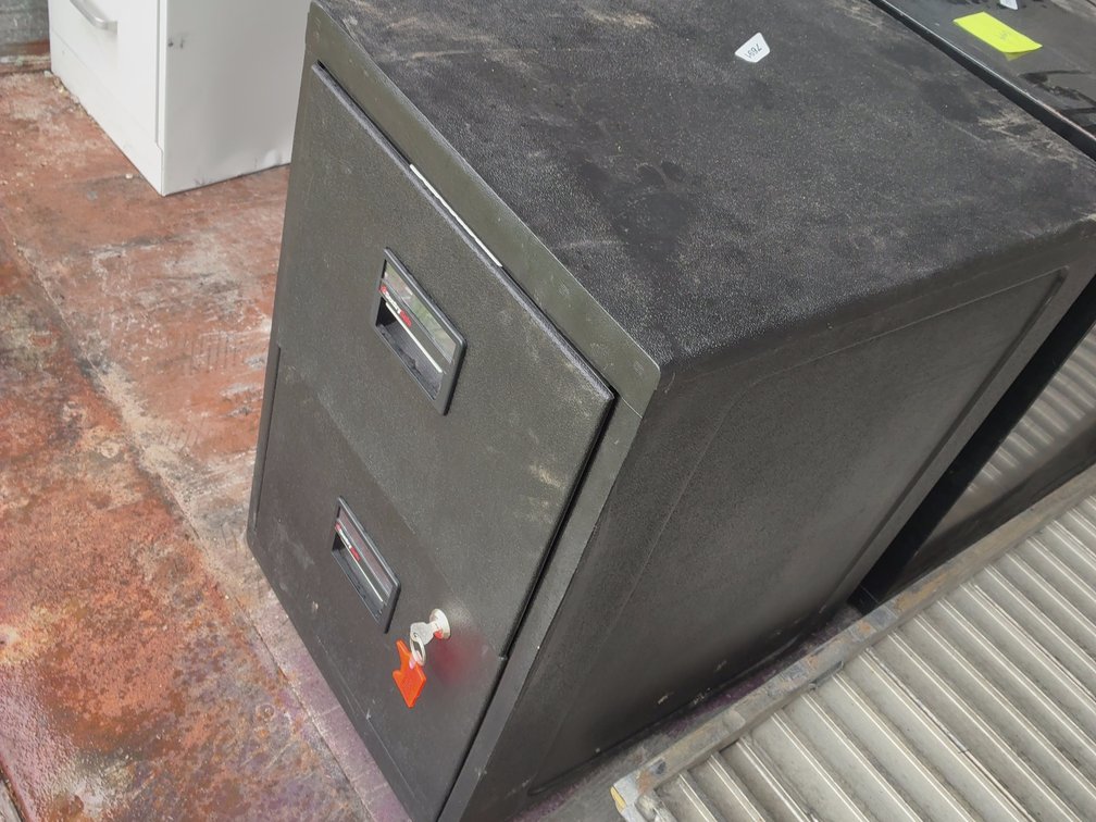 2 DRAWER FIRE FILE CABINET