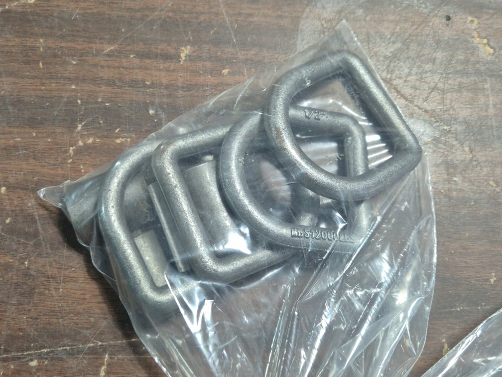 WELD ON D RINGS