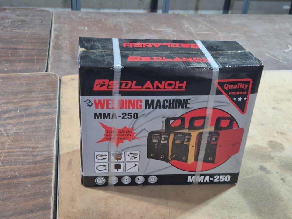 NEW MMA-250 WELDING MACHINE