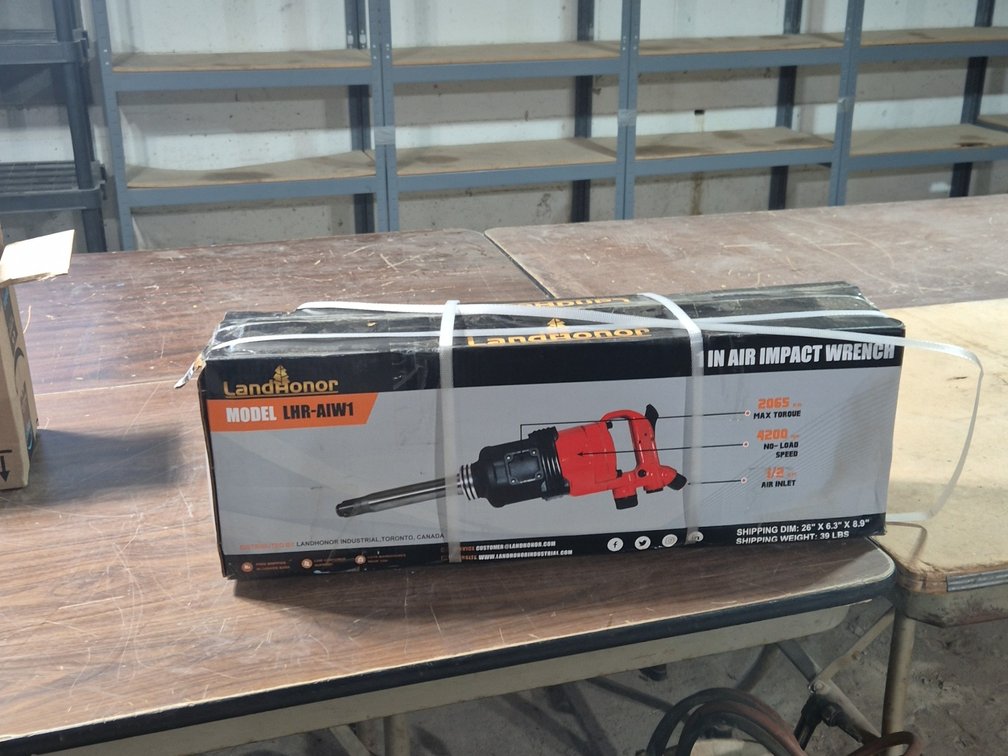 NEW MIG-270 WELDING MACHINE