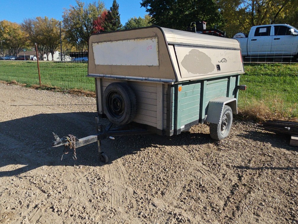 5’X8’ TRAILER W/ TOPPER AND SIDE TABLE- FARM USE ONLY NO TITLE/REGISTRATION