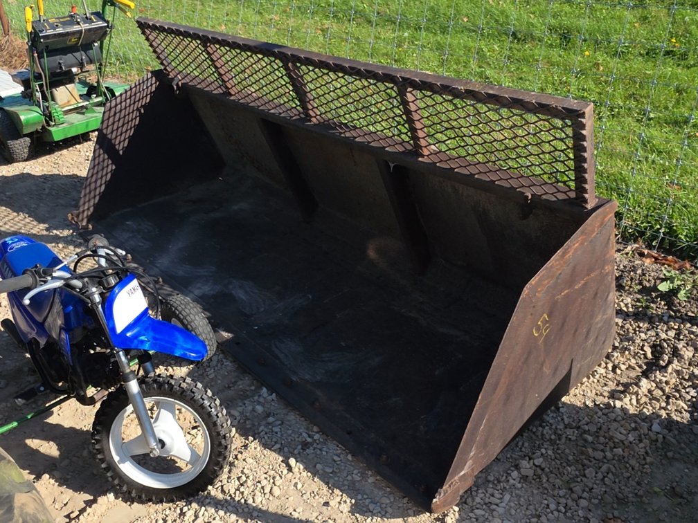 8' SKIFLOADER SNOW BUCKET