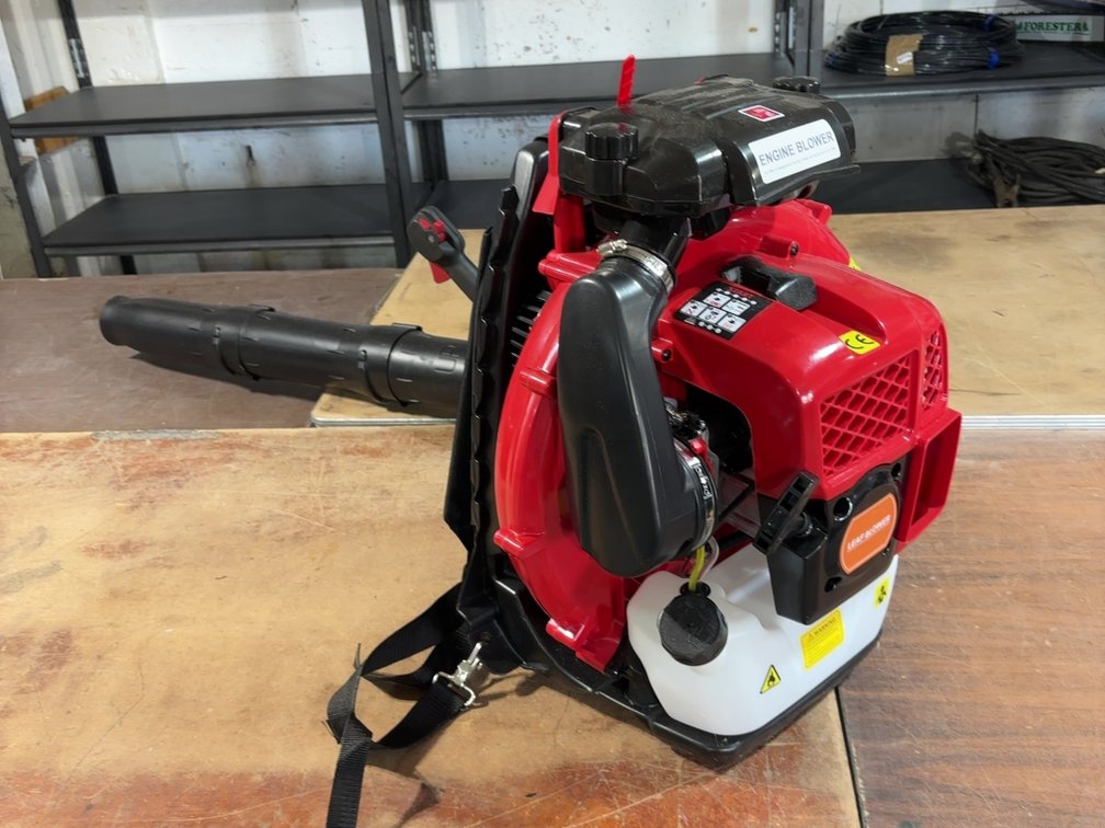 NEW BACKPACK BLOWER