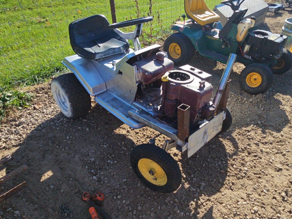 MURRAY GARDEN TRACTOR