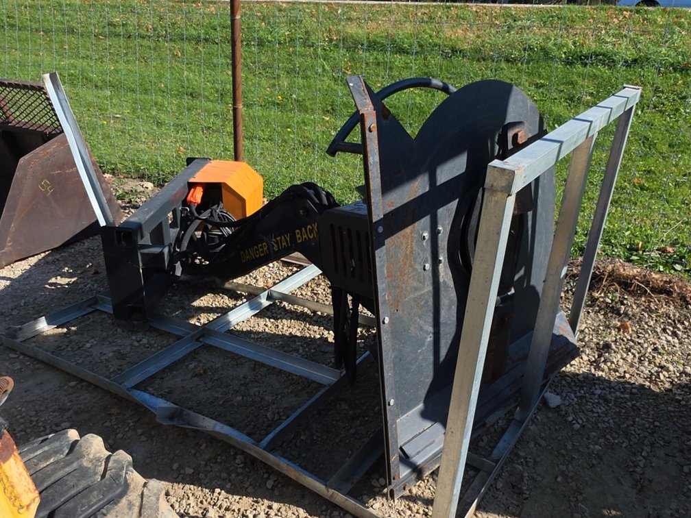NEW SKIDLOADER SWING ARM MOWER - CONTROLLER ATTACHED