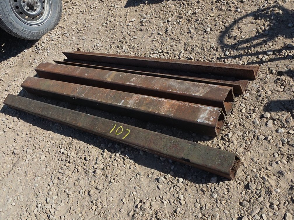 (3) SQUARE TUBING W/ (2) ANGLE IRON