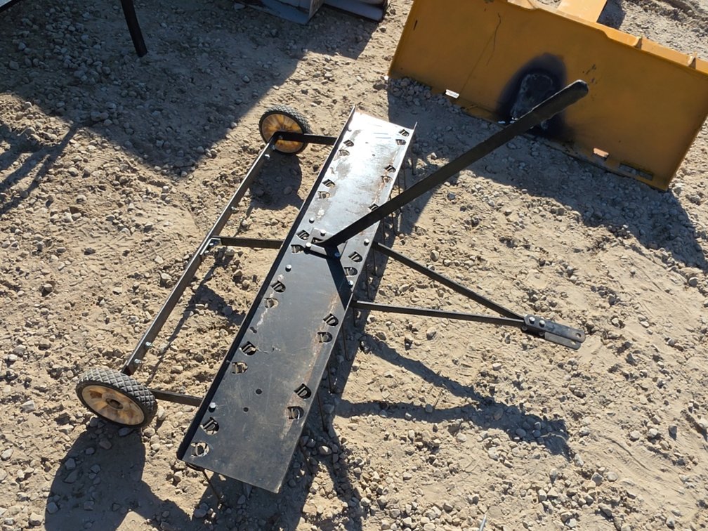 AGRIFAB PULL BEHIND 4’ DETHATCHER W/ OWNERS MANUAL