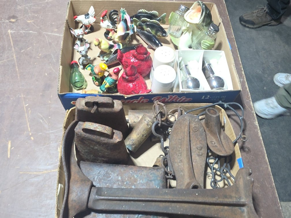 SHOE HORNS, SALT PEPPER SHAKERS ETC