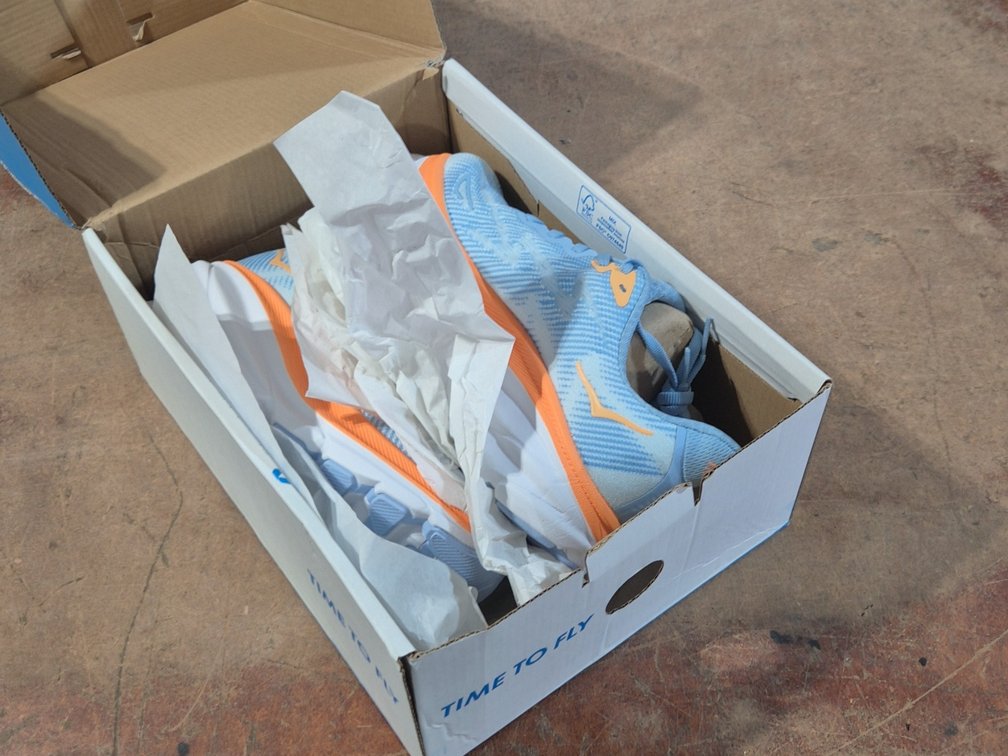 NEW SIZE 7.5 SHOES