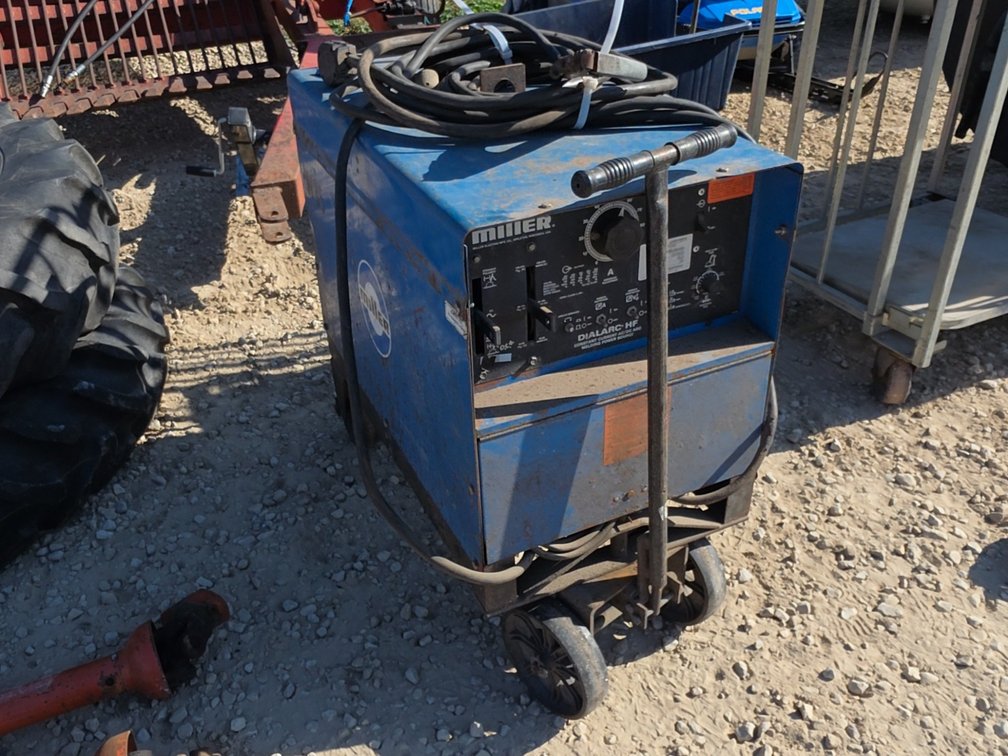 MILLER WELDER AC/DC HIGH FREQUENCY W/ APPROX. 30' CABLE
