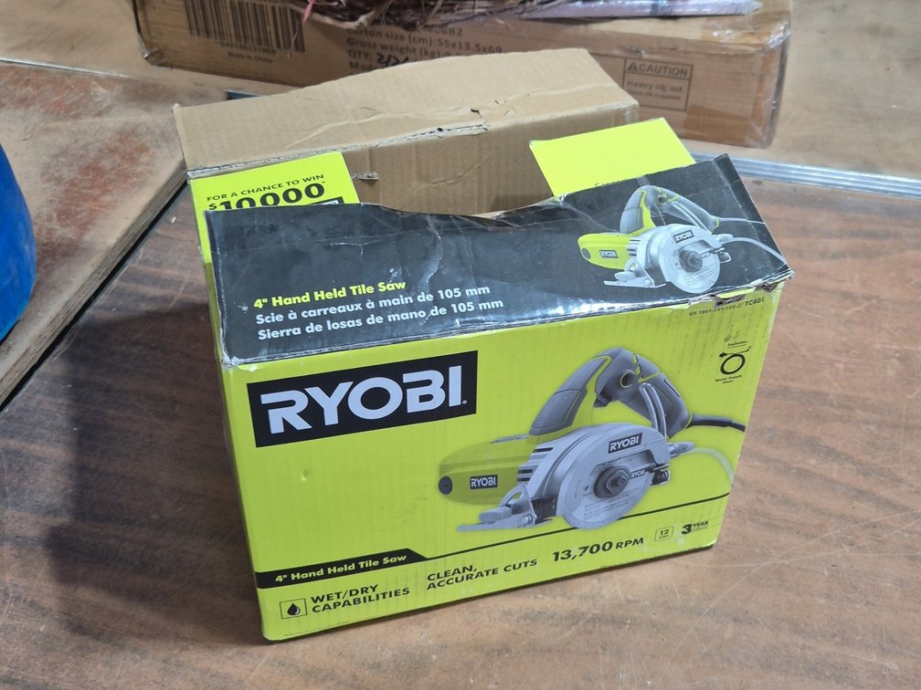 RYOBI 4" HAND HELD TILE SAW