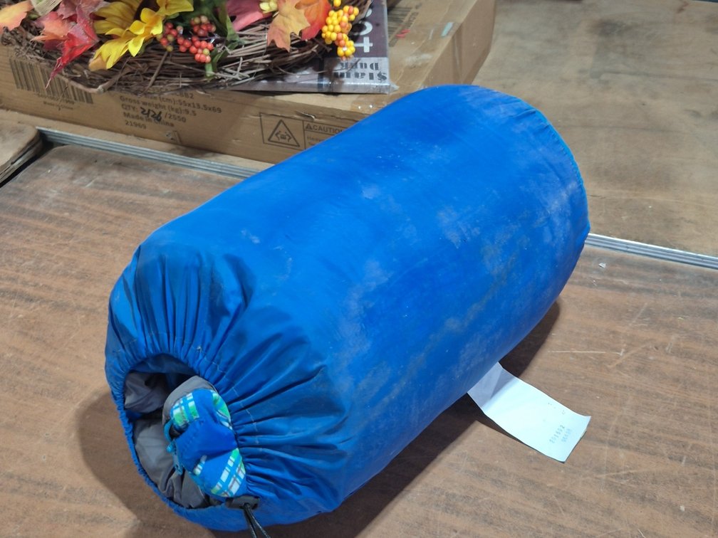 SLEEPING BAG