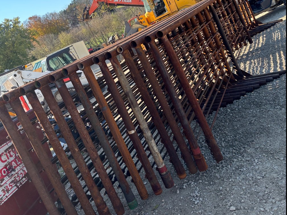 FREE STANDING 24' FENCE PANEL - LOAD AS COME