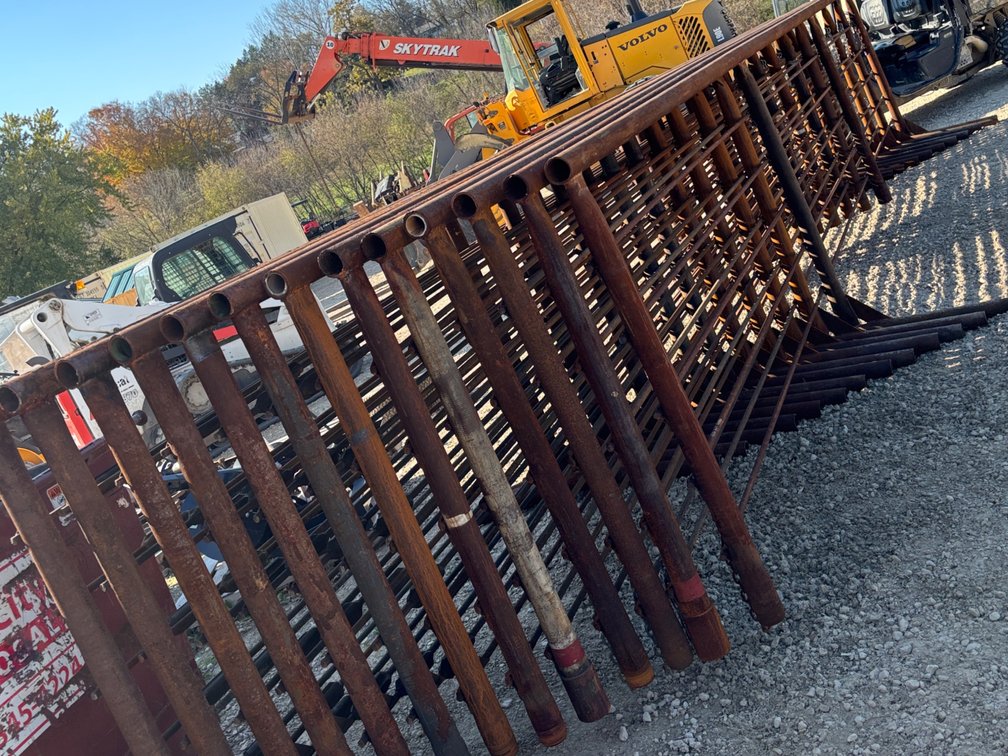 FREE STANDING 24' FENCE PANEL - LOAD AS COME