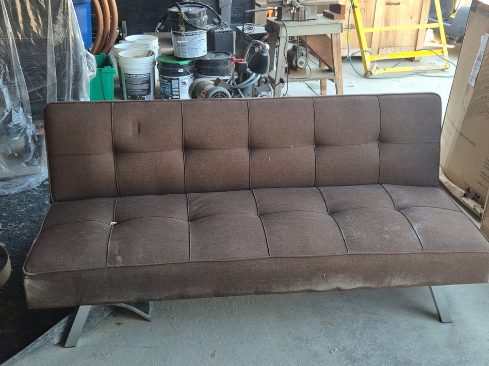 FUTON