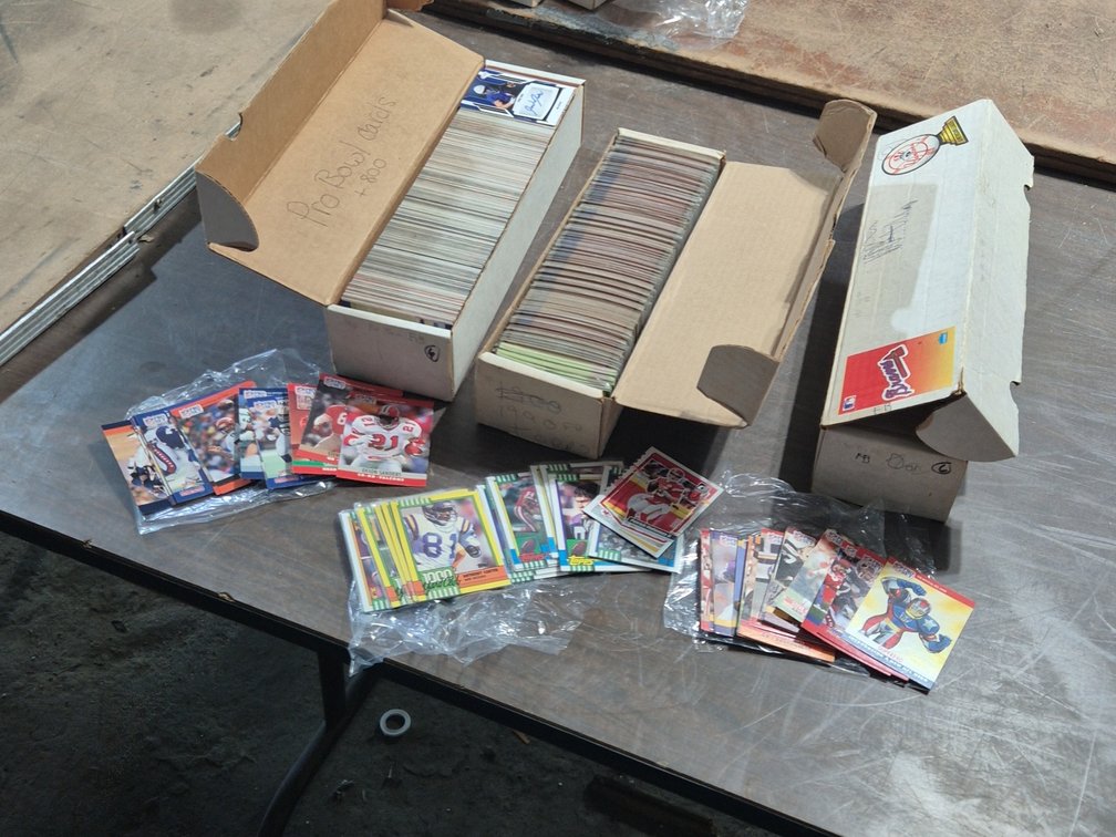 ASST SPORTS CARDS, APPX 925