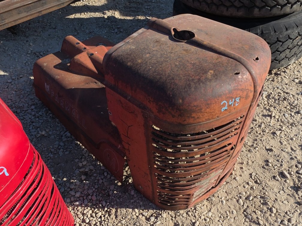 FARMALL M HOOD AND GRILL