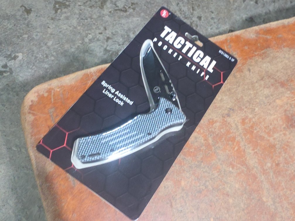 NEW TACTICAL KNIFE