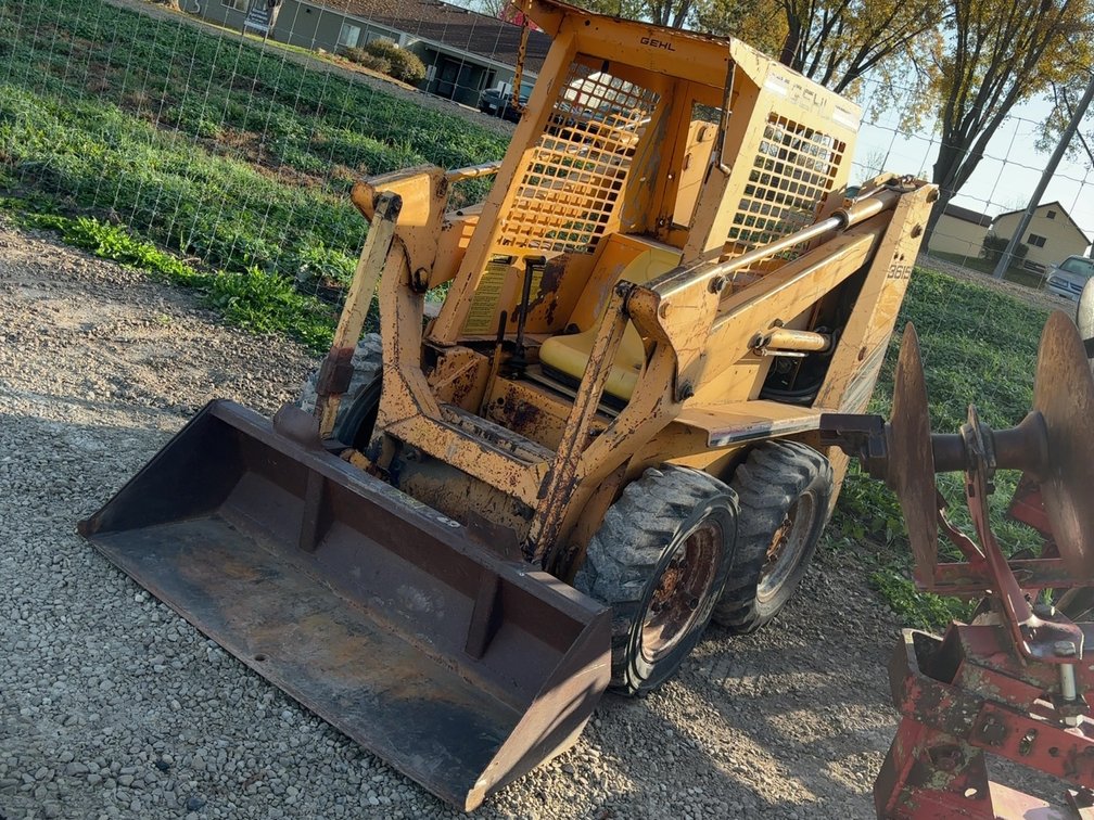 GEHL 3615 DIESEL SKIDLOADER W/ 54" BUCKET