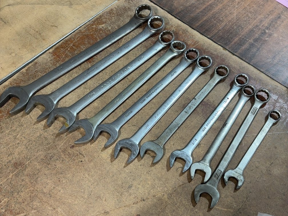 (11) ASSORTED SAE COMBINATION WRENCHES