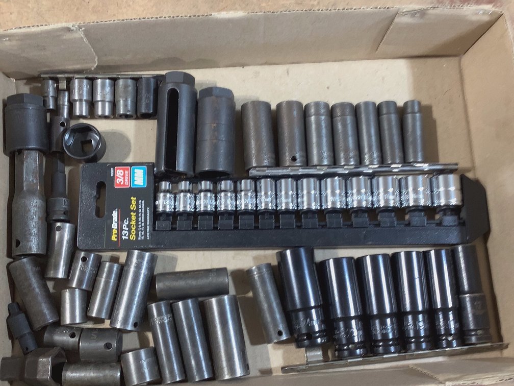 SAE & METRIC IMPACT & STD SOCKETS LOT