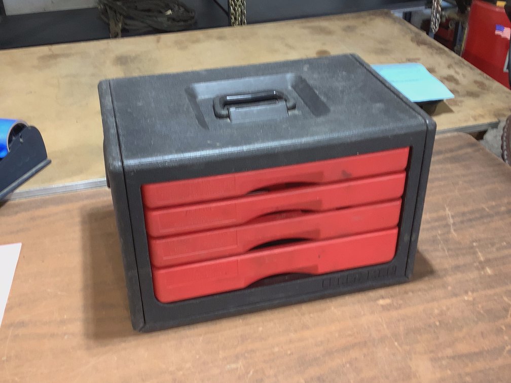 CRAFTSMAN TOOL CHEST W/TOOLS