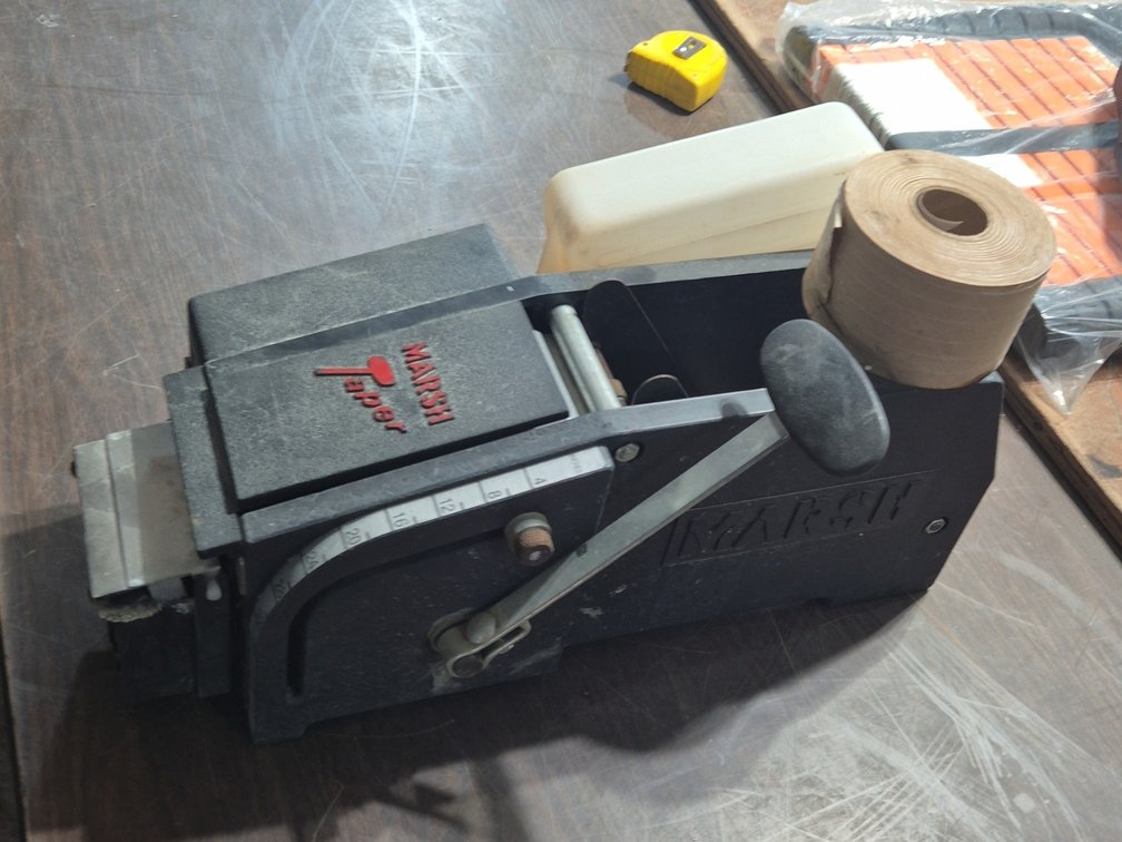 CARDBOARD BOX TAPER