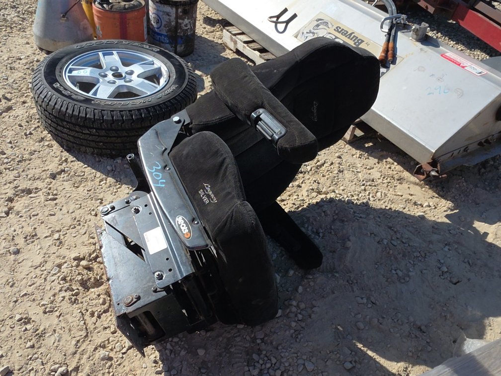 SEMI SEAT LEGACY SILVER