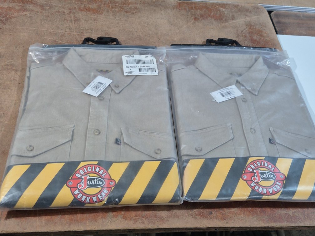 (2) XL COMFT TWILLSHIRTS