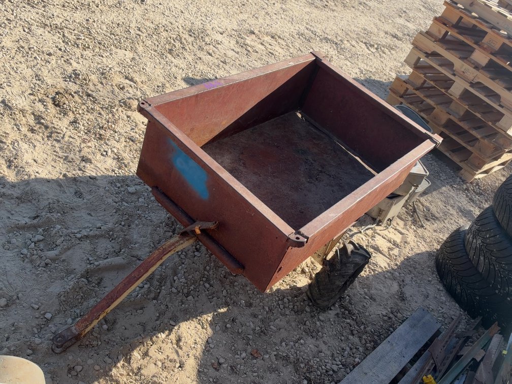 SMALL WAGON JACKSON YARD CART - 45"X29"