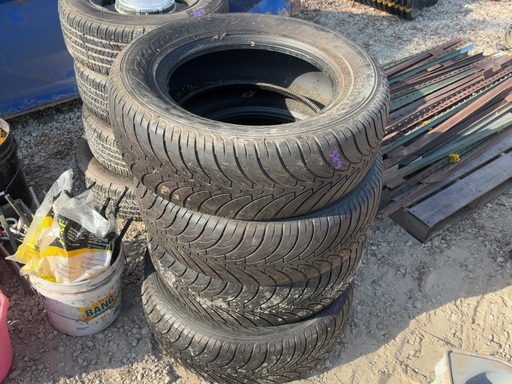 (4) 265/60R18 TIRES
