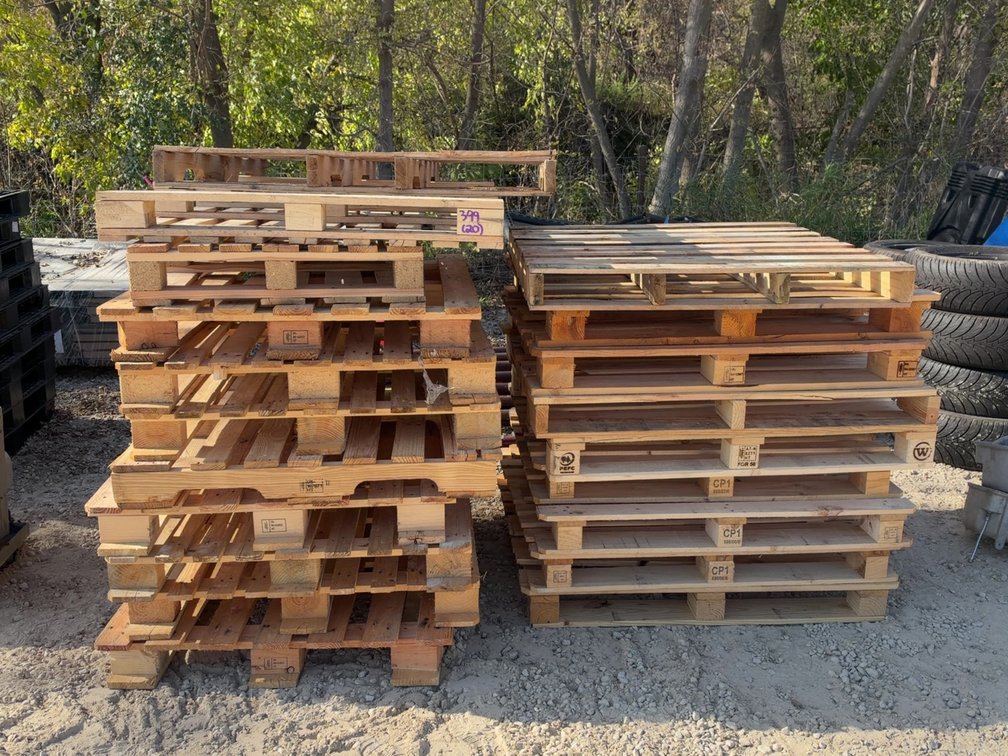 (20) WOODEN PALLETS
