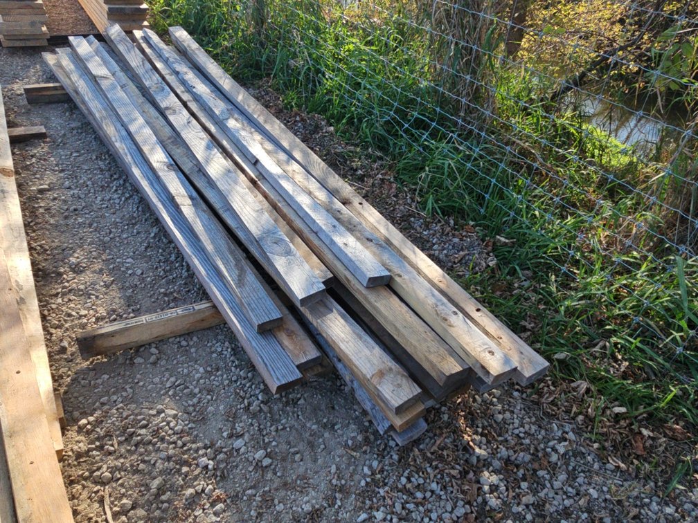 (APPROXIMATELY 25) 2’X4’X138”-120” LUMBER