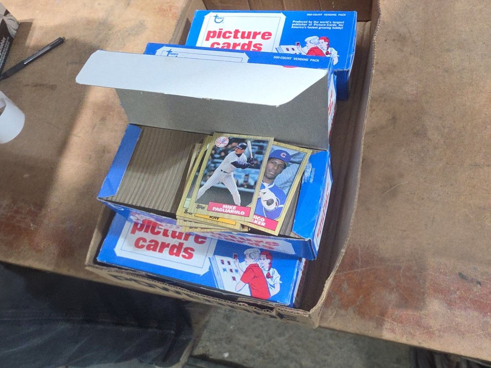 FLAT OF BASEBALL CARDS