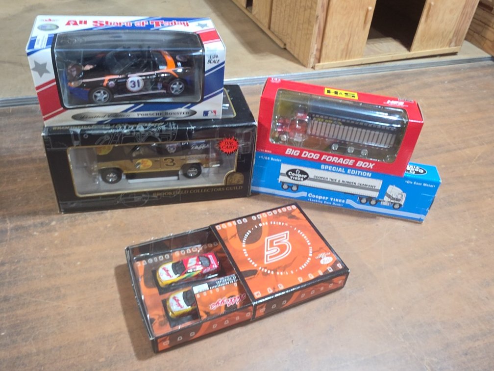 NASCAR ETC COLLECTIBLES