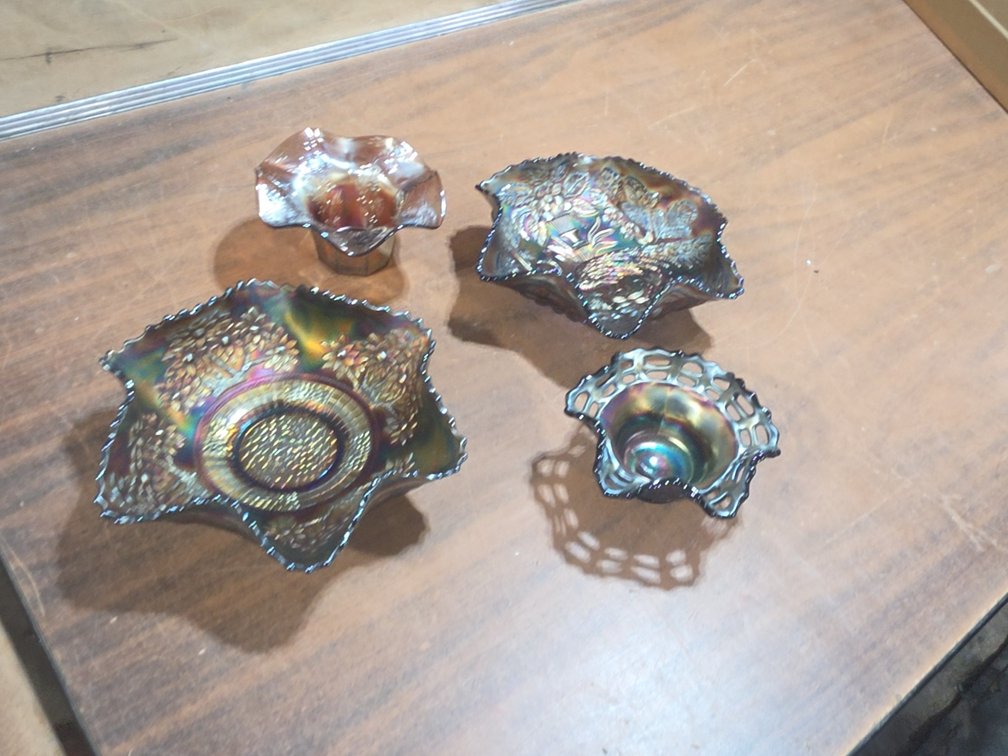 4PCS CARNIVAL GLASSWARE