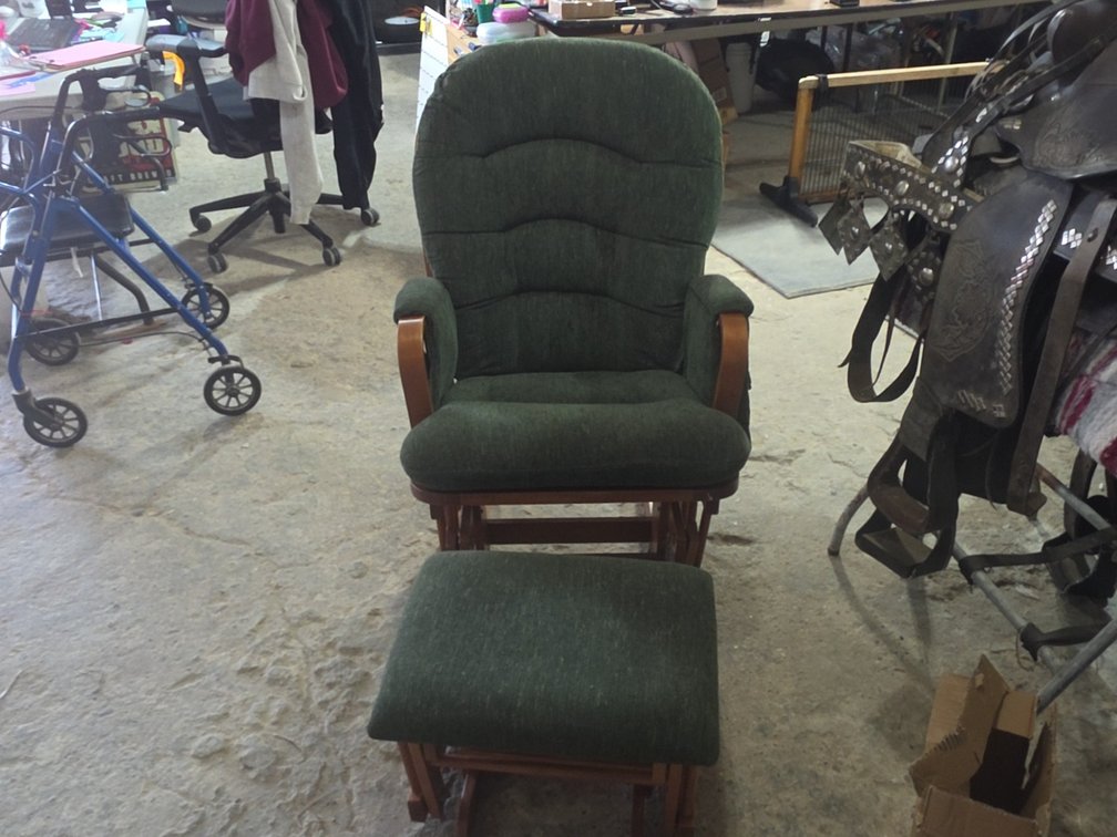 GLIDER CHAIR AND OTTOMAN