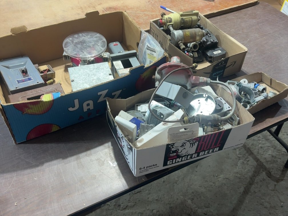 LARGE LOT OF ASSORTED ELECTRICAL ITEMS, ETC- PLEASE SEE PICTURES
