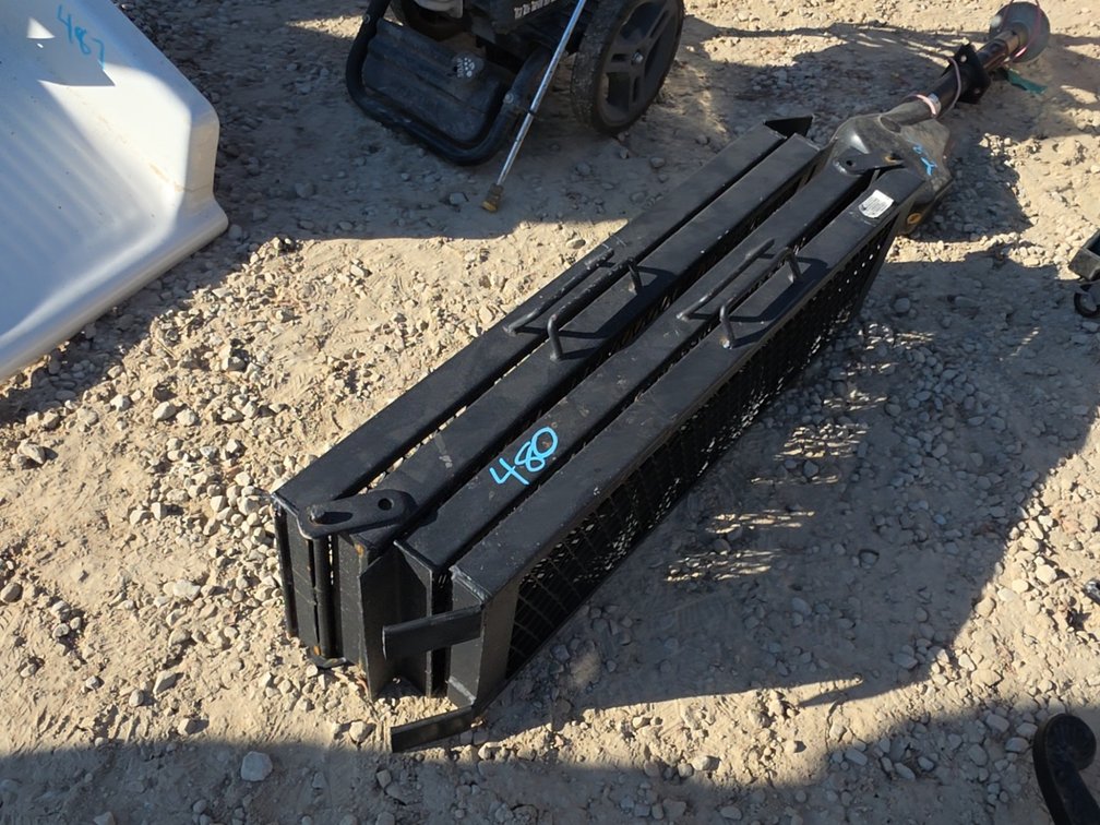 PAIR OF DURABLE STEEL FOLDING LOADING RAMPS