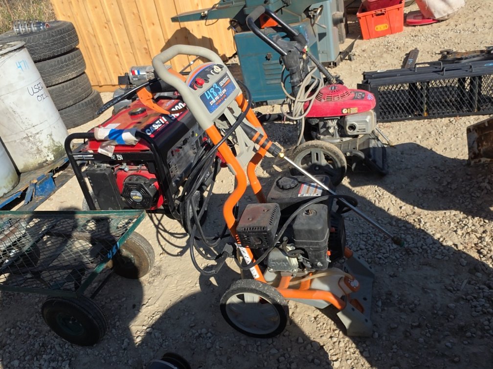 GENERAC 2700PSI PRESSURE WASHER