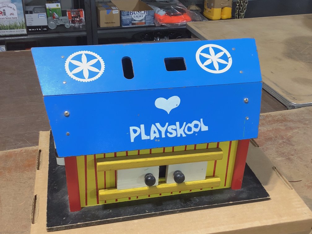 VINTAGE PLAYSKOOL WOODEN  LOCK-UP BARN