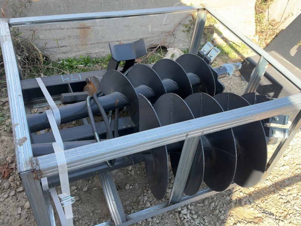 SKIDLOADER AUGER DRIVE W/ 9",12", 18" BITS