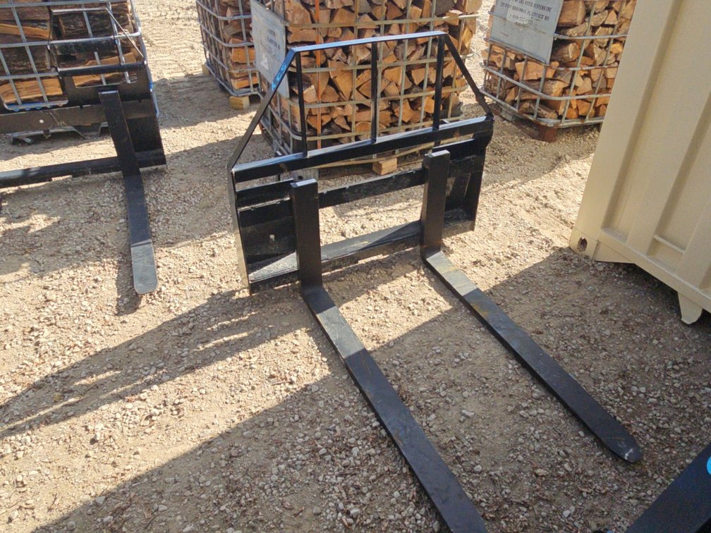 NEW 48” SKIDLOADER PALLET FORKS